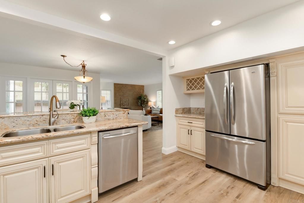 Image 9 of property listing at 6094 Cumulus Lane, San Diego, CA 92110