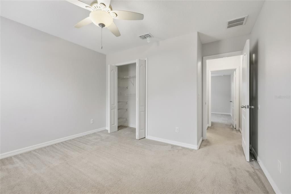 Image 23 of property listing at 9117 OAK COMMONS WAY, Orlando, FL 32832