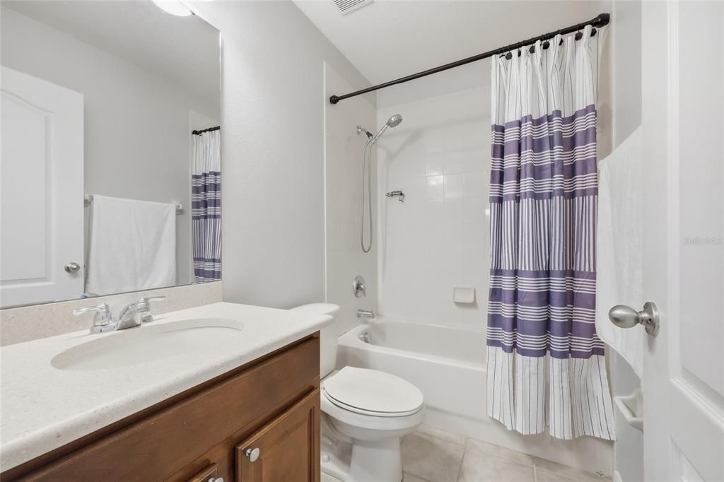 Image 29 of property listing at 9117 OAK COMMONS WAY, Orlando, FL 32832