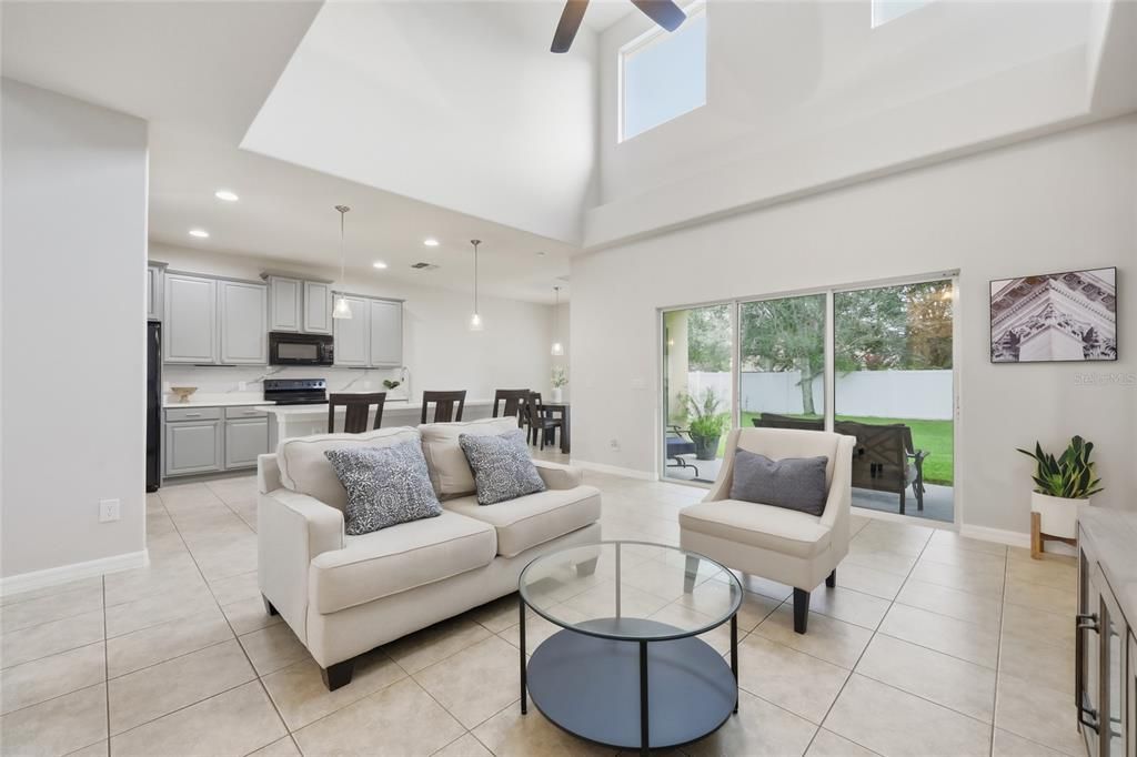 Image 8 of property listing at 9117 OAK COMMONS WAY, Orlando, FL 32832