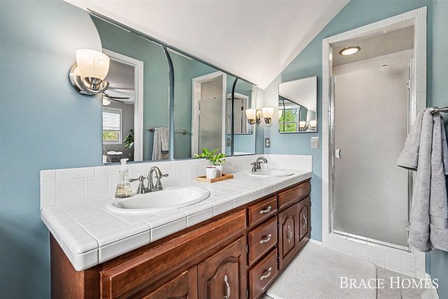 2793 Cascade Springs Drive, Grand Rapids, MI 49546
