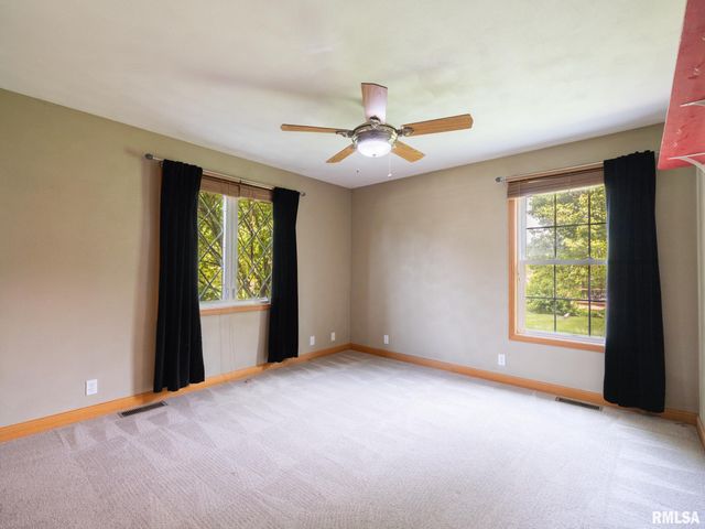 104 CONAGHAN Drive, Groveland, IL 61535
