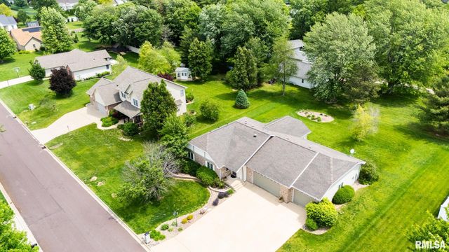 104 CONAGHAN Drive, Groveland, IL 61535