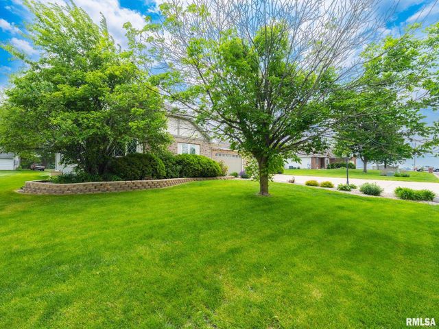 104 CONAGHAN Drive, Groveland, IL 61535