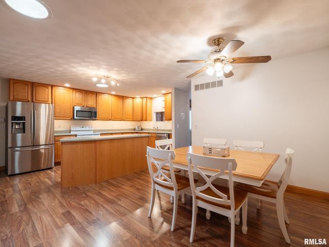 104 CONAGHAN Drive, Groveland, IL 61535