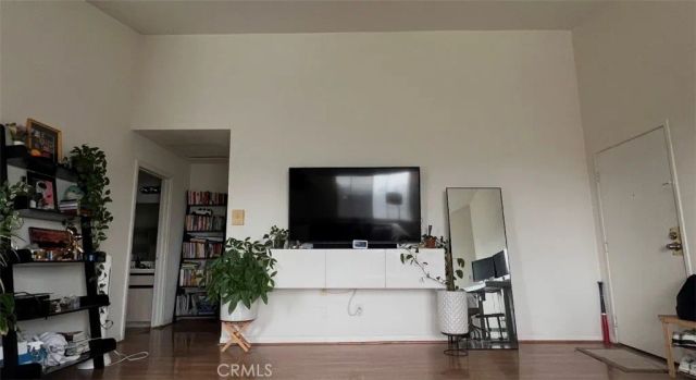 1143 Wilcox Place North, Hollywood, CA 90038