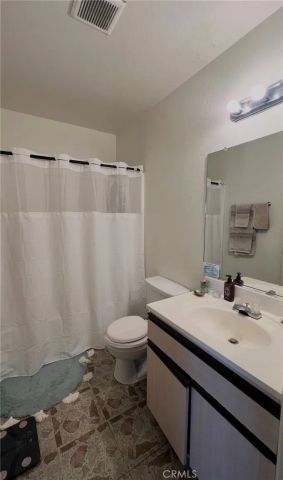 1143 Wilcox Place North, Hollywood, CA 90038