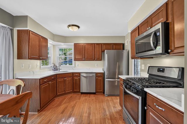 13178 LADYBANK LN, Herndon, VA 20171