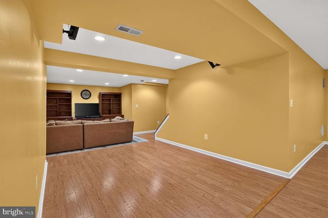 13178 LADYBANK LN, Herndon, VA 20171