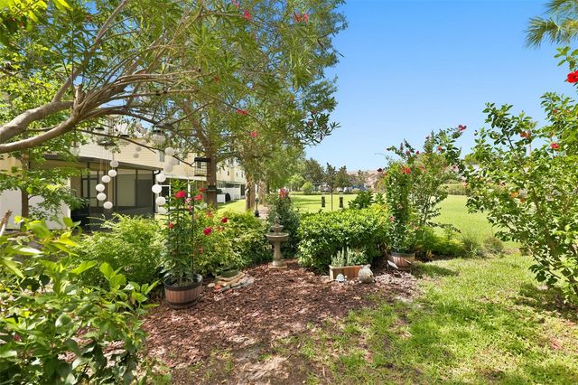 8718 TURNSTONE HAVEN PLACE, Tampa, FL 33619