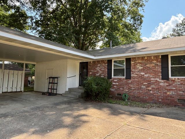 7277 N JUANA DR, Millington, TN 38053