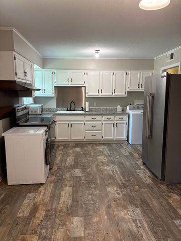 7277 N JUANA DR, Millington, TN 38053