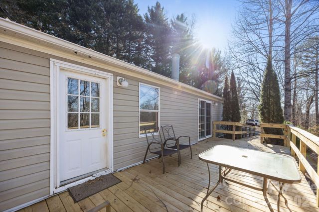 102 Scotts Cove Road, Nebo, NC 28761