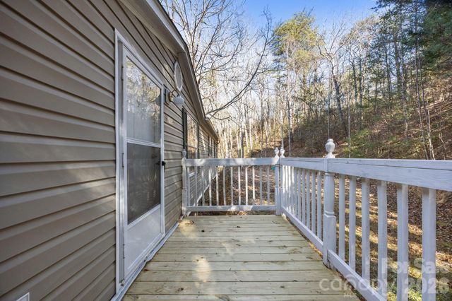 102 Scotts Cove Road, Nebo, NC 28761