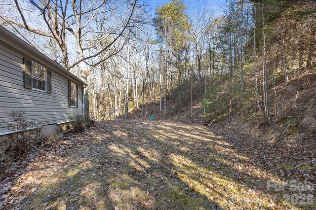 102 Scotts Cove Road, Nebo, NC 28761