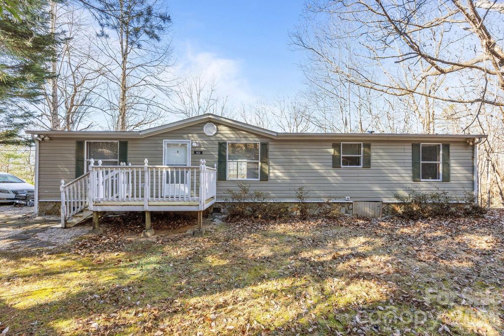 102 Scotts Cove Road, Nebo, NC 28761