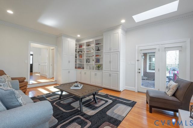 12206 Country Hills Ter, Glen Allen, VA 23059