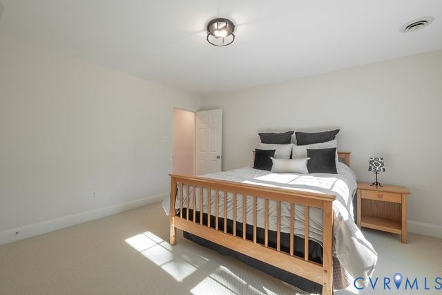 12206 Country Hills Ter, Glen Allen, VA 23059