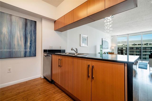 1750 N Bayshore Dr 5505, Miami, FL 33132