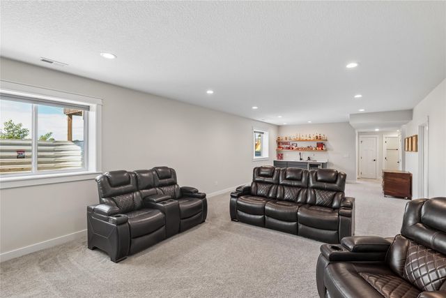 1602 Mulberry Street, Granger, IA 50109