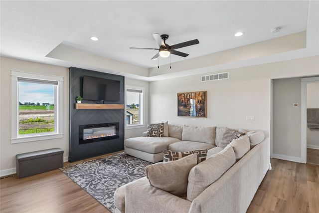 1602 Mulberry Street, Granger, IA 50109