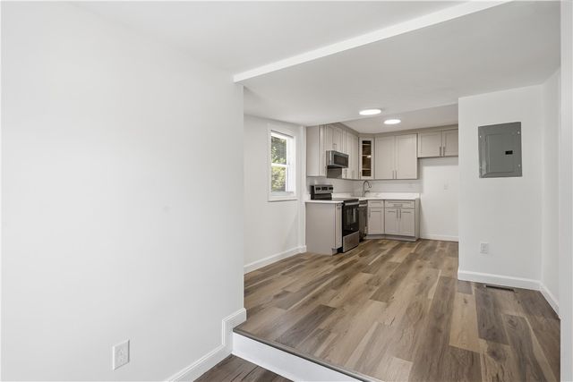 45 Marine Avenue, Warwick, RI 02888