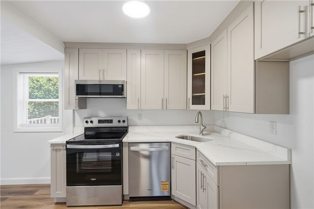 45 Marine Avenue, Warwick, RI 02888