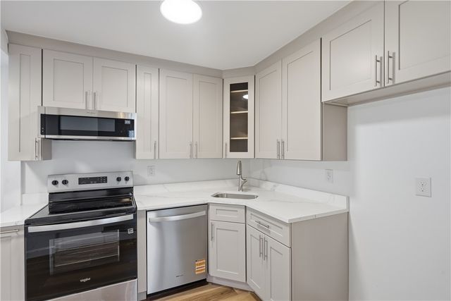 45 Marine Avenue, Warwick, RI 02888