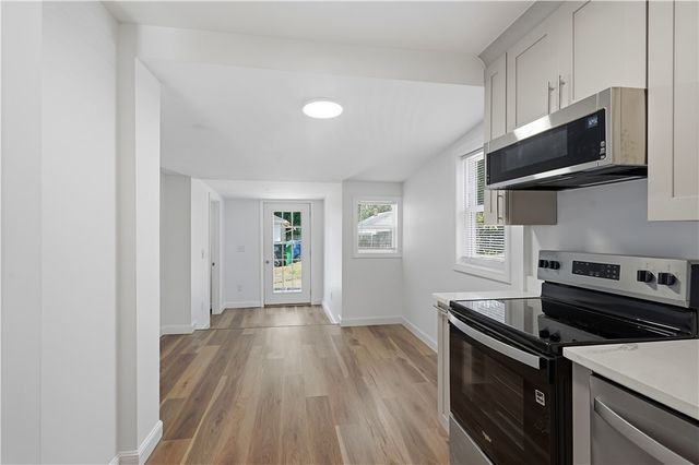 45 Marine Avenue, Warwick, RI 02888