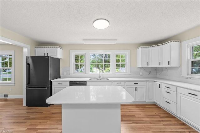 1720 Fisher Ferry Street, Thomasville, NC 27360
