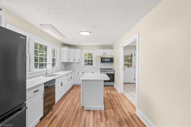1720 Fisher Ferry Street, Thomasville, NC 27360