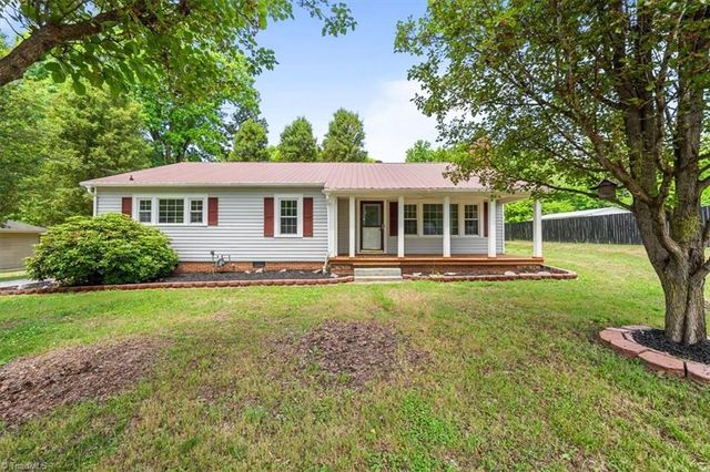 1720 Fisher Ferry Street, Thomasville, NC 27360