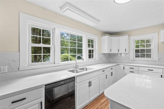 1720 Fisher Ferry Street, Thomasville, NC 27360