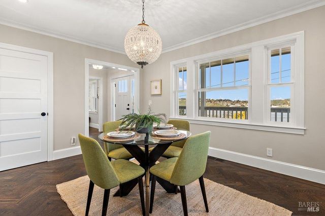 321 Alexander St, Crockett, CA 94525