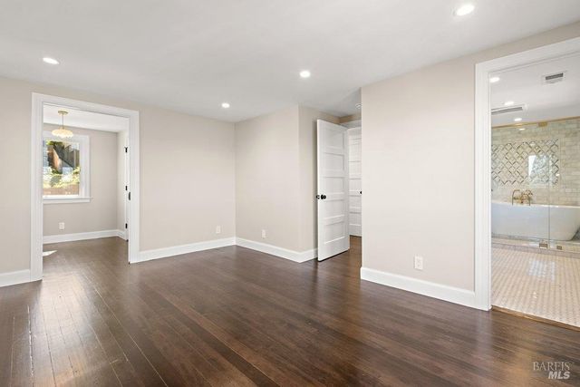 321 Alexander St, Crockett, CA 94525