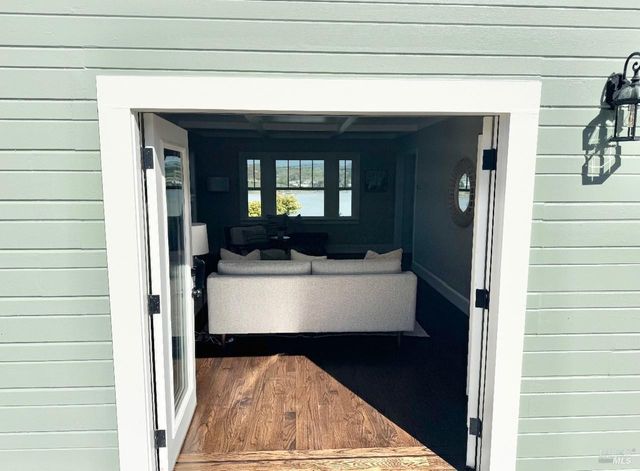 321 Alexander St, Crockett, CA 94525