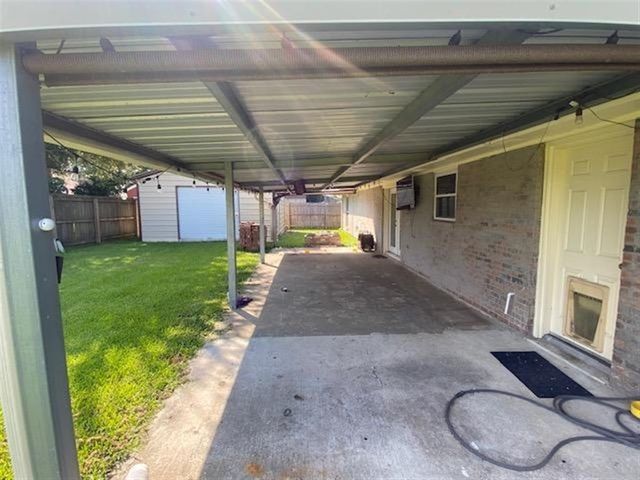 1009 Hickman Street, Westlake, LA 70669