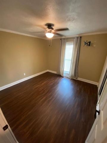 1009 Hickman Street, Westlake, LA 70669