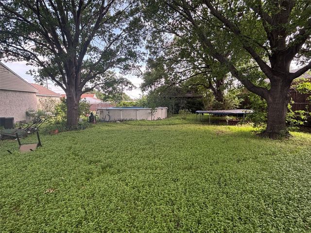 3024 Ruidosa Avenue, Dallas, TX 75228