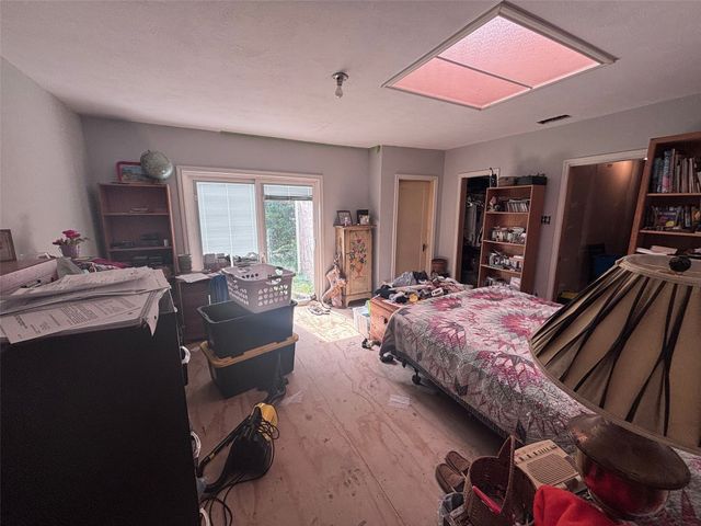 3024 Ruidosa Avenue, Dallas, TX 75228