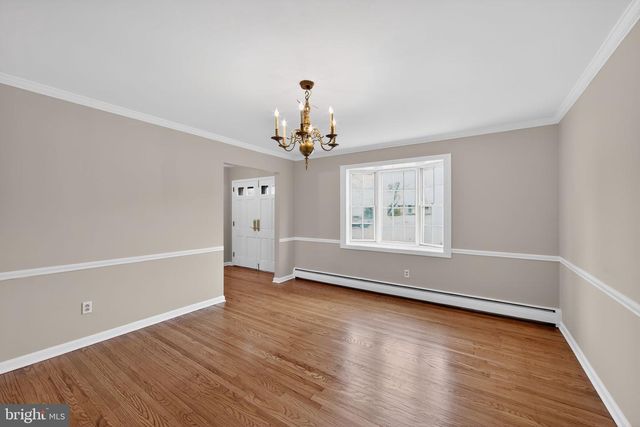 7 FAWN CIR, Malvern, PA 19355