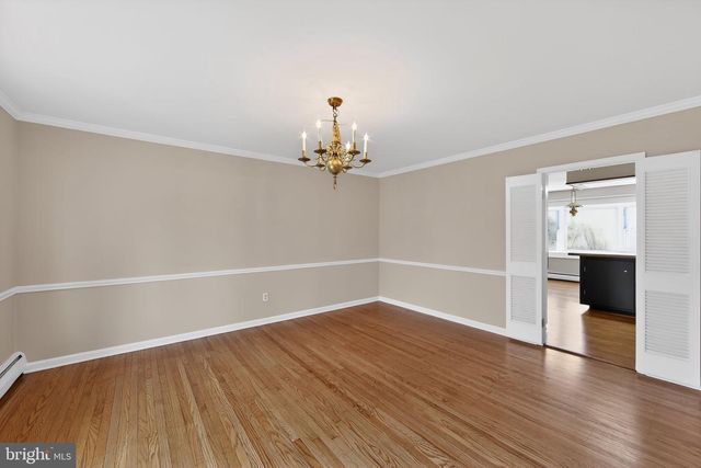 7 FAWN CIR, Malvern, PA 19355