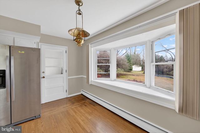 7 FAWN CIR, Malvern, PA 19355