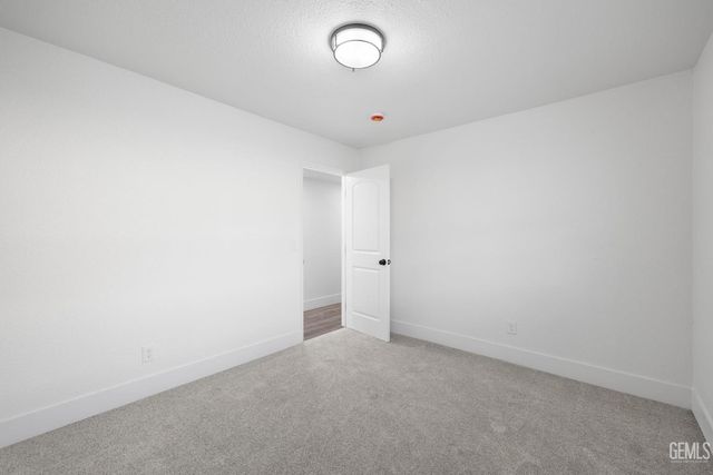 1209 Woodrow Avenue, Bakersfield, CA 93308