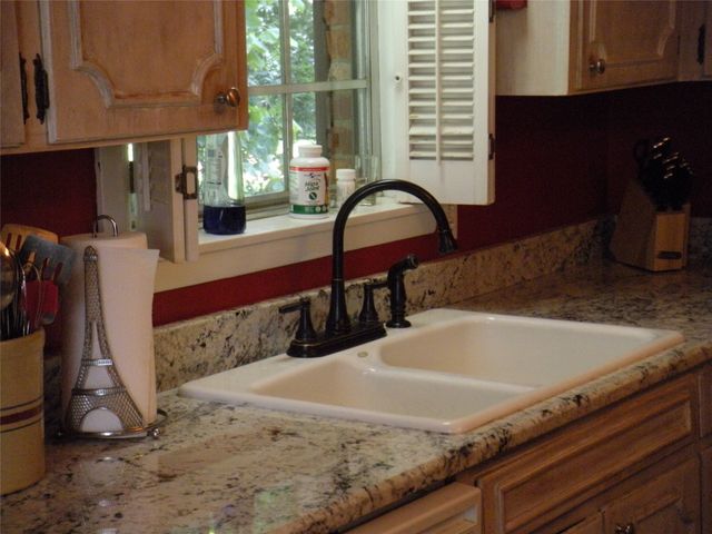 2240 Sycamore, Paris, TX 75460