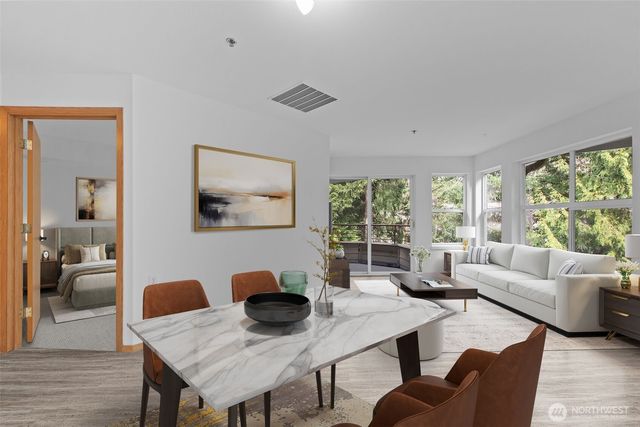 1822 152nd #E-308, Bellevue, WA 98007