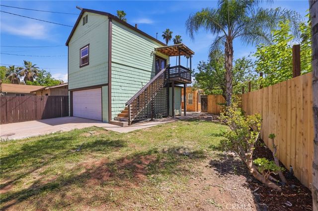 1132 E Citrus Avenue, Redlands, CA 92374