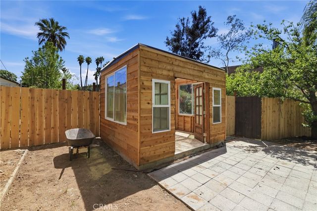 1132 E Citrus Avenue, Redlands, CA 92374