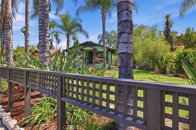 1132 E Citrus Avenue, Redlands, CA 92374