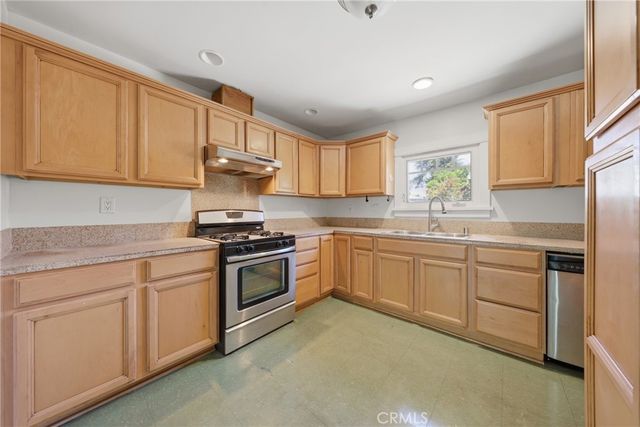 1132 E Citrus Avenue, Redlands, CA 92374
